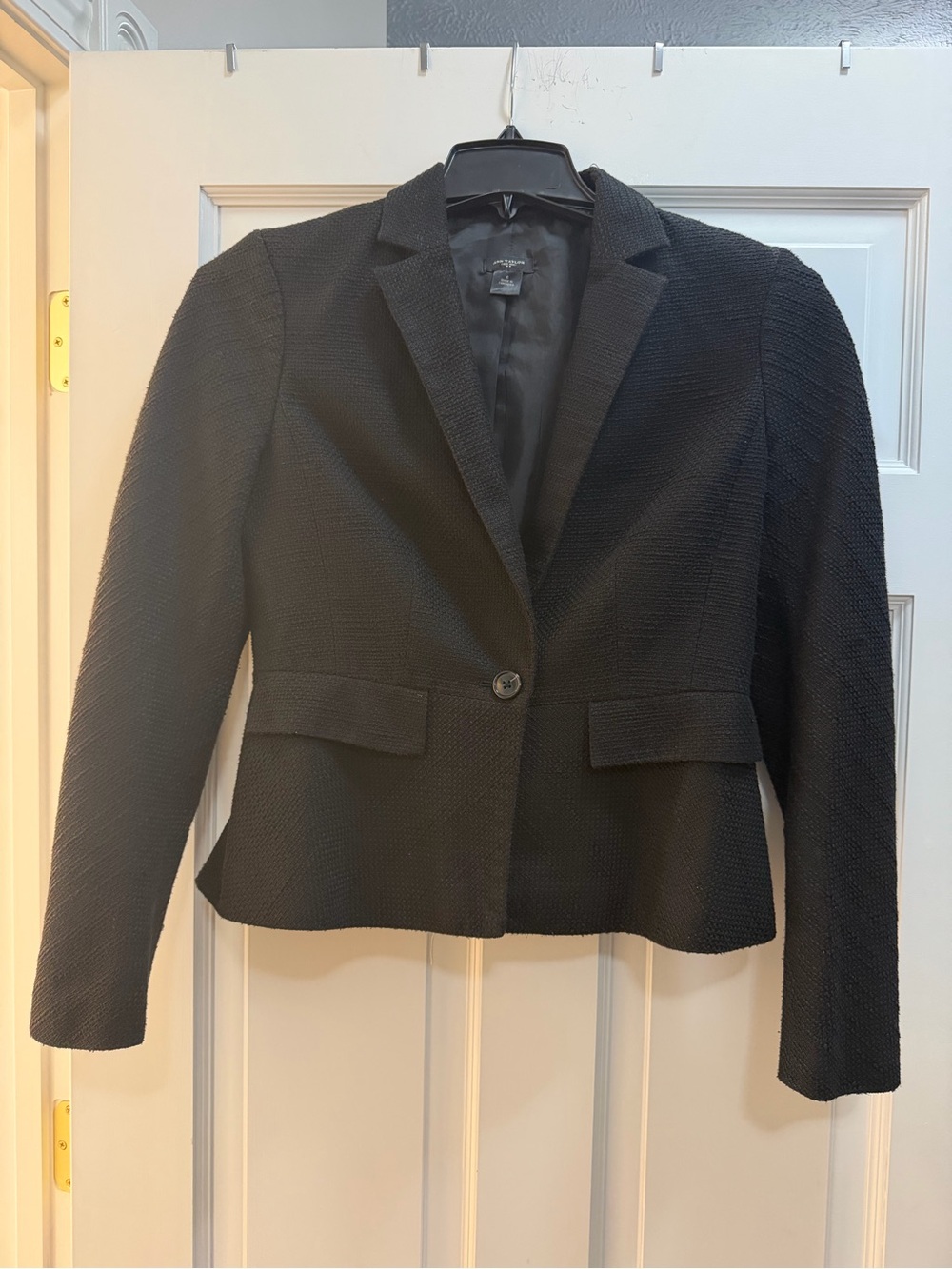 Ann Taylor Black Textured Single-Button Blazer